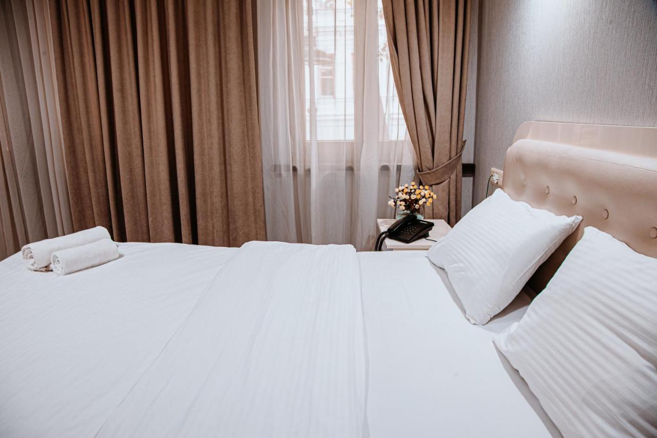 Sama Grand Hotel Тбилиси Экстерьер фото